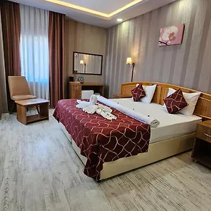 تحقق من التوفر